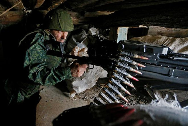 Do quân số ít, trang bị và trình độ huấn luyện hạn chế của lực lượng dân quân ly khai Miền Đông Ukraine, nên họ có thể dễ dàng bị đánh bại trước quân đội chính phủ Ukraine; việc này dẫn đến sự can thiệp của quân đội Nga.