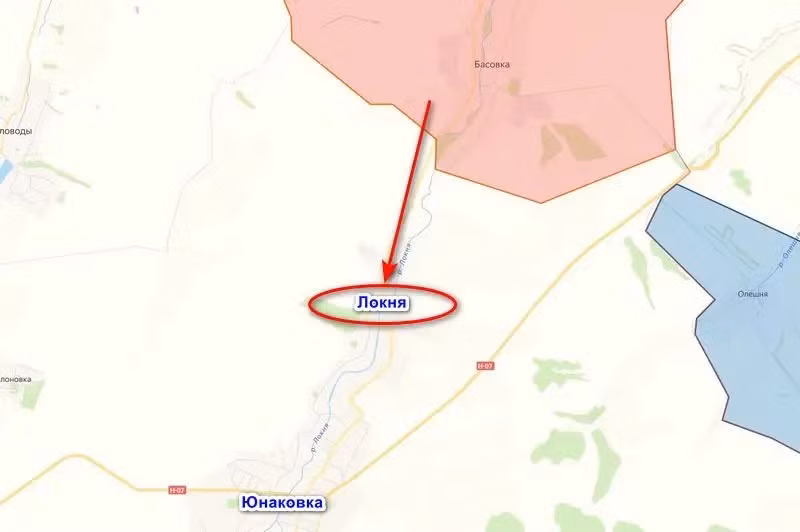 Bằng cách phá vỡ hoạt động hậu cần của AFU ở Kursk, khi tấn công vào Sumy, quân Nga đang buộc đối phương phải rút lui. Sau khi chiếm đầu cầu Novenke, quân Nga tiếp tục phát triển chiếm Basivka và “thông chốt” xuống Loknya và mục tiêu đang tiến về hướng Yunakivka.