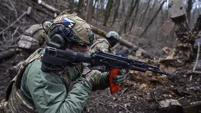 Quân đội Ukraine không những không thể phá vỡ phòng tuyến sâu của RFAF, mà còn bị mắc kẹt trong thế bị động trên nhiều mặt trận do giao tranh diễn ra nhanh chóng trên tiền tuyến, tuyến tiếp tế bị kéo dài và việc triển khai quân phân tán.