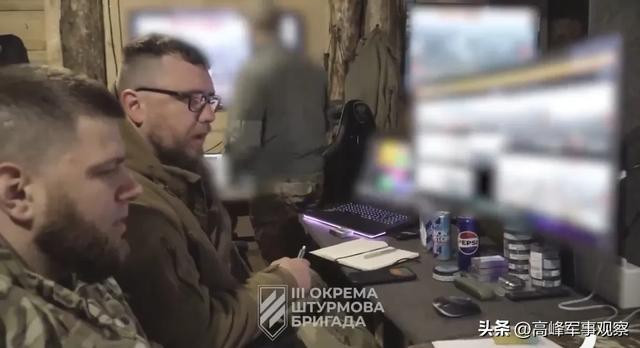 Vậy cuộc chiến xuyên biên giới ở Ukraine thực sự mang lại điều gì? Ngoài việc cung cấp cho phương Tây tài liệu tuyên truyền tạm thời và cho Tổng thống Zelensky nhiều chủ đề hơn, để phát biểu trong chuyến đi gây quỹ quốc tế của mình, lợi ích chiến lược thực tế gần như bằng không.