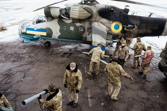 Số trực thăng của Quân đội Ukraine tại căn cứ bí mật ở Bakhmut đều là các mẫu cũ như Mi-8, Mi-24, nên thiếu sự hỗ trợ của hệ thống dẫn đường chính xác, do vậy hiệu quả tấn công bị hạn chế. Theo thông tin, 30 máy bay trực thăng của Ukraine đã bị bắn hạ tại chiến trường Donbass. 