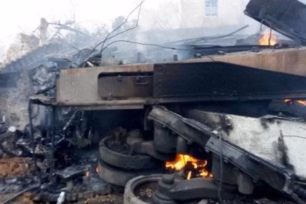 Trong khi đó Bely, quân lính trong một đơn vị biệt kích của Nga có mật danh BARS-16 nói rằng, Quân đội Ukraine (AFU) không sử dụng hiệu quả xe tăng Leopard của Đức và đơn vị biệt kích của anh ta đã phá hủy hai chiếc Leopard-2 gần làng Spornoe (quận Bakhmutsky của tỉnh Donetsk); đồng thời Baly cho biết thêm, xe tăng Đức “rất dễ cháy”. 