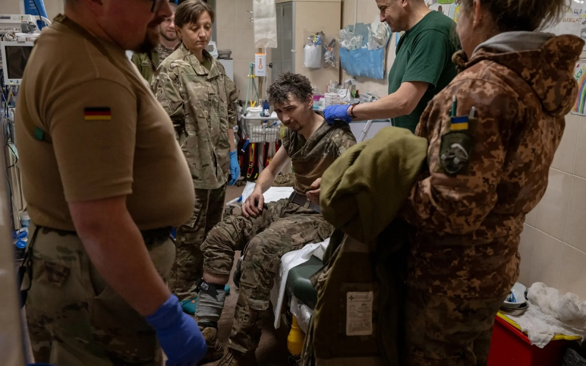 Quyết định tăng viện khẩn cấp cho mặt trận Kharkov dường như là một sai lầm nữa của Bộ Tổng tham mưu Quân đội Ukraine, khi họ hoàn toàn được dẫn dắt bởi các động cơ chính trị. Chiến lược “đổi quân để giữ đất” cho đến khi bắt đầu hội nghị thượng đỉnh “hòa bình” về Ukraine ở Thụy Sĩ.