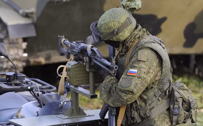 Đồng thời tướng Gerasimov nhấn mạnh trong bài phát biểu của mình rằng, việc triển khai quân đội Nga gần biên giới Ukraine không liên quan đến ý định tiến hành một cuộc xâm lược Ukraine và những tuyên bố của phương Tây về việc này là “hoàn toàn dối trá”.