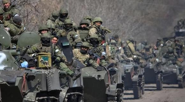 Còn cựu chỉ huy, tướng Sergei Surovikin sẽ là chỉ huy thứ hai ở chiến trường Ukraine. Ngoài ra còn có hai cấp phó khác được chỉ định, họ là chỉ huy lực lượng mặt đất của Nga, tướng Oleg Salyukov và Phó Tổng Tham mưu trưởng, Tướng Alexei Kim.