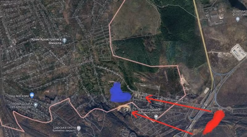 Việc kiểm soát các vị trí có địa hình cao, giúp quân Nga kiểm soát các khu vực rộng lớn và tạo thêm áp lực về hướng bắc Avdeevka. Việc quân Nga sử dụng bom lượn có điều khiển hạng nặng và bom chùm, đã làm suy yếu đáng kể các vị trí phòng thủ của Ukraine. 