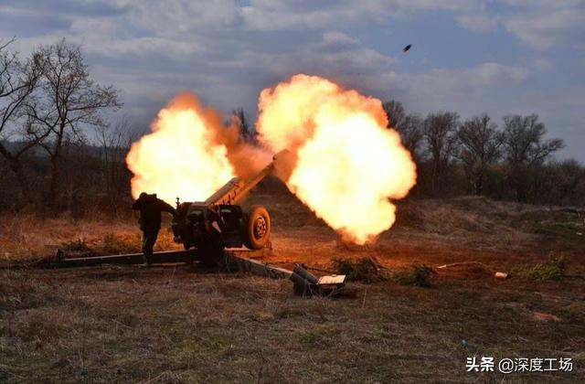 Việc NATO, đối tác viện trợ quân sự chủ yếu, không thể cung cấp cho Ukraine đủ số đạn pháo của Liên Xô, đồng nghĩa với việc hơn 1.000 khẩu pháo kiểu Liên Xô, hiện thuộc sở hữu của quân đội Ukraine, đang ở trạng thái không hoạt động.