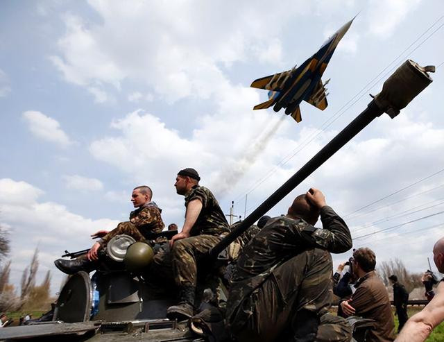 Việc chiếc chiến đấu cơ MiG-29 của Không quân Ukraine bị bắn rơi cho thấy, ngoài việc thực hiện nhiệm vụ phòng không tại các khu vực trọng yếu, MiG-29 vẫn thực hiện các chức năng của lực lượng không quân tiền tuyến, đó là giành ưu thế tác chiến trên không và hỗ trợ lực lượng chiến đấu mặt đất. 