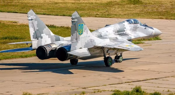 Tuy nhiên, các máy bay chiến đấu MiG-29 của Không quân Ukraine, về cơ bản là những mẫu đời đầu; dù Ukraine đã nâng cấp số MiG-29 này, nhưng do thiết kế tổng thể lạc hậu, nên các hoạt động chiếm ưu thế trên không chỉ có thể uy hiếp được các UAV.