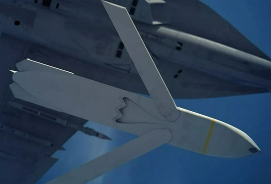 Máy bay tuần tra chống ngầm P-8A có khả năng tình báo, giám sát, trinh sát, chống hạm và tác chiến chống tàu ngầm. Đây cũng là loại máy bay thứ ba, có thể được trang bị tên lửa chống hạm tầm xa LRASM.