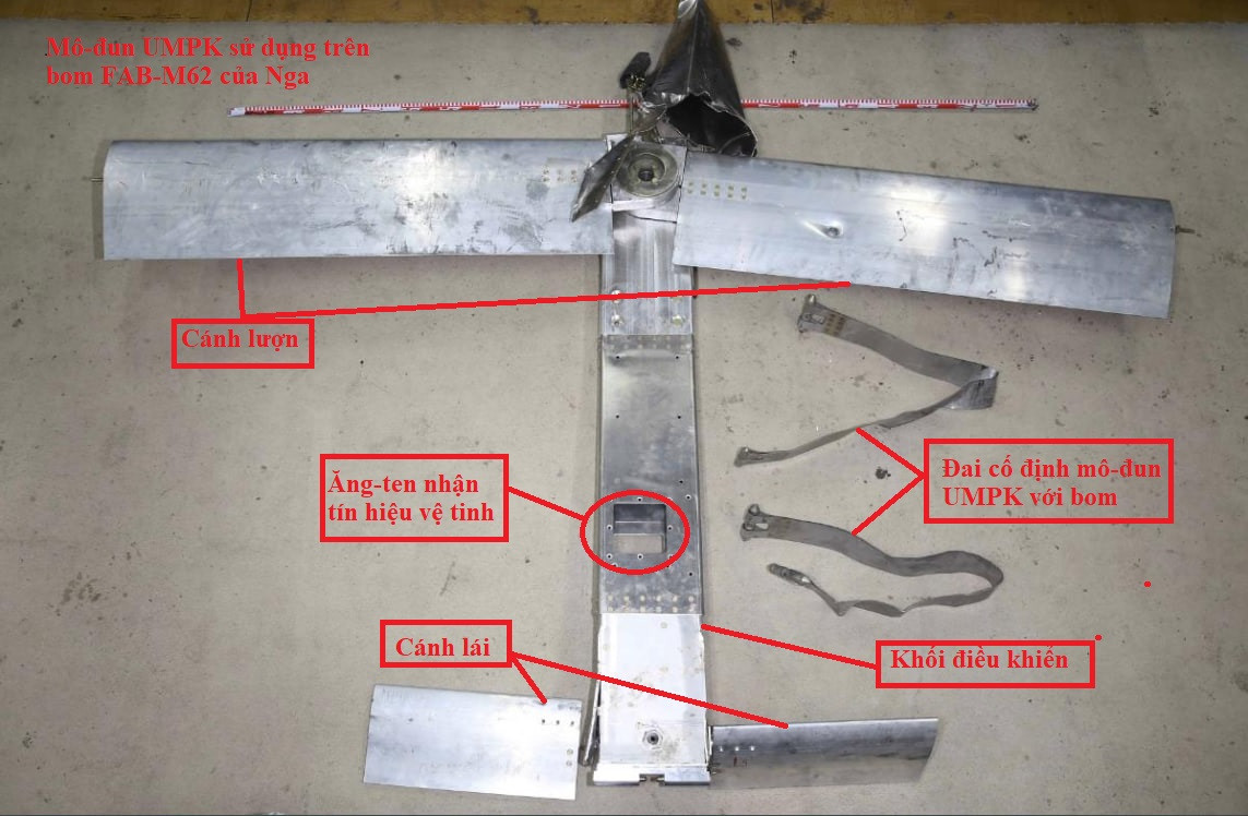 Bom FAB là bom thả rơi tự do, nhờ có mô-đun UMPK nên đã trở thành một loại “tên lửa hành trình”, có khả năng bắn trúng mục tiêu với độ chính xác cao, ở khoảng cách từ 50-80 km, cho phép máy bay thả bom của Nga không cần bay vào khu vực phòng không tầm trung và tầm ngắn của Ukraine.