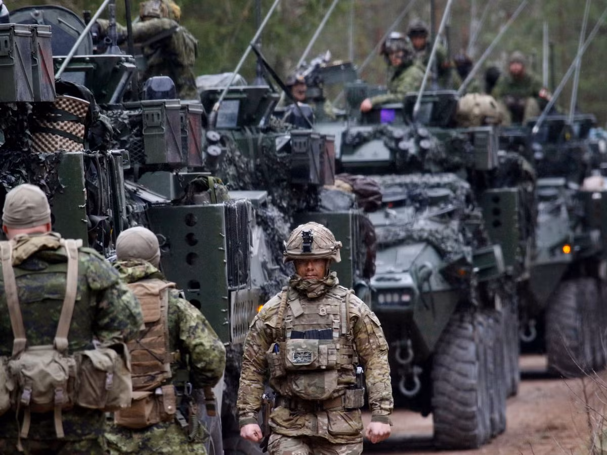 Cũng có khả năng quân đội Canada cũng có thể được điều động đến lãnh thổ Ukraine, để triển khai lực lượng quân sự NATO tới biên giới giáp với Belarus, nơi đang diễn ra cuộc khủng hoảng di cư.