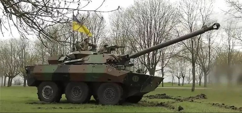 Tuy nhiên điều hãng tin Pháp AFP dẫn lời một sĩ quan cấp thiếu tá 34 tuổi với biệt danh "Spartan" của Quân đội Ukraine cho rằng, những phương tiện cơ động cao nhưng được "bọc thép mỏng" này của Pháp, hoàn toàn không thực tế cho các cuộc chiến đấu ở chiến trường Ukraine. Ảnh: Fox.
