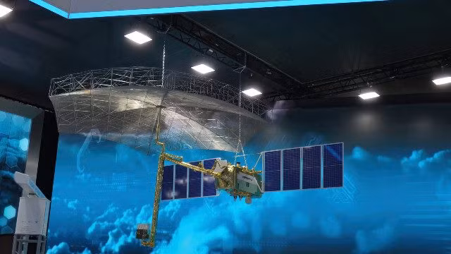 Ve tinh Kondor-FKA Nga se quan sat “nhat cu, nhat dong” cua Ukraine?