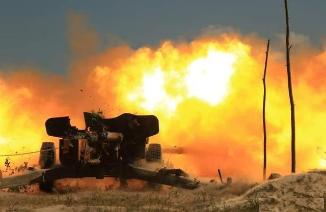 Cũng tại tỉnh Kursk, Lữ đoàn hải quân đánh bộ số 810 thuộc Hạm đội Biển Đen của Nga, đã phục kích thành công một đơn vị biệt kích tiền phương Ukraine. Quân đội Nga thông báo rằng, họ đã nhanh chóng kết thúc trận chiến chóng vánh này; kết quả là quân Ukraine bị tiêu diệt. 