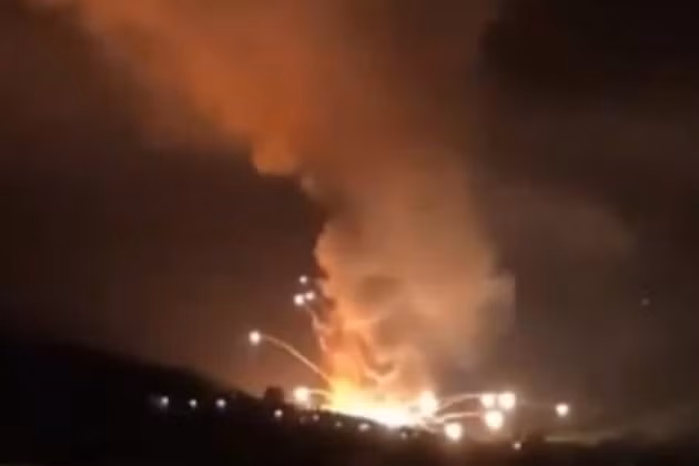 Ngay trước nửa đêm 16/2, khi các cuộc tấn công bằng pháo binh của Quân đội Ukraine bắt vào các vị trí của lực lượng dân quân DPR và LPR; khiến lực lượng dân quân ly khai bị một số thiệt hại.