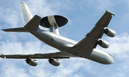 Một điều quan trọng nữa, là tình báo phương Tây đã tìm ra “điểm mù” hoặc sơ hở trên radar Nga; đây là mắt xích yếu, giúp các đòn tấn công của Ukraine có thể đạt được tính bí mật và bất ngờ.