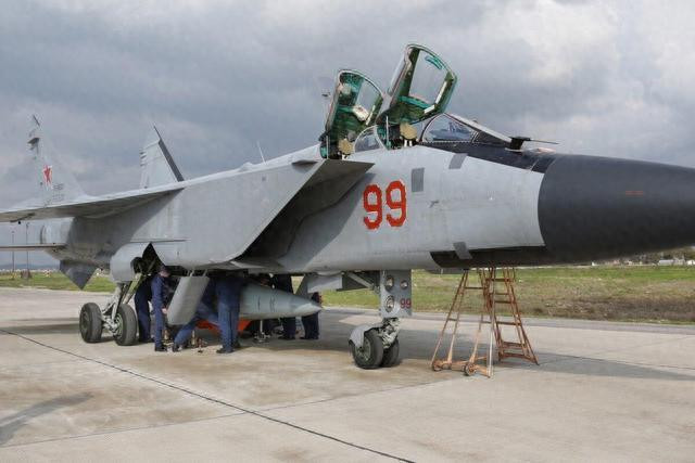 Bên cạnh đó, Nga không có nhiều tên lửa siêu thanh Dagger nên không thể tổ chức tấn công ồ ạt nhiều mục tiêu. Vì vậy, chiến dịch tấn công ngày 22/9 đã phản ánh đúng những vấn đề lớn mà cả hai bên gặp phải trong quá khứ, về hỗ trợ tình báo, cung cấp vũ khí... 