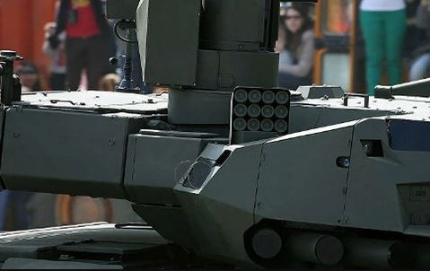 Được thiết kế để hoạt động cùng với các cơ chế phòng thủ khác như giáp xe và giáp ERA, hệ thống Afganit là hệ thống bảo vệ đầu tiên có khả năng chống lại nhiều mối đe dọa cùng một lúc. Khả năng này khiến nó trở thành một phương tiện bảo vệ xe tăng hữu hiệu trước tên lửa chống tăng của đối phương.