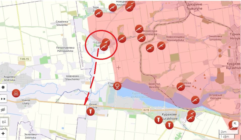 Trong khi đó, Cụm quân Trung tâm của Nga đang đẩy mạnh tấn công làng Sontsovka từ phía bắc, khiến toàn bộ khu vực phòng thủ kiên cố của Quân đội Ukraine ở đây, đang bị ép vào một loạt gọng kìm. Và thậm chí, việc họ cho nổ tung đập hồ chứa nước Kurakhovsky, cũng không giúp ích gì cho việc phòng thủ thành phố.