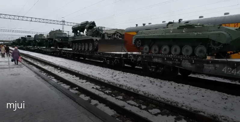 Với việc tập trung một số lượng lớn khí tài công binh hiện đại, Lực lượng vũ trang Ukraine tiếp tục khẳng định một số nghi vấn cho rằng, Nga đang có ý định chuẩn bị một cuộc tấn công vào lãnh thổ Ukraine.