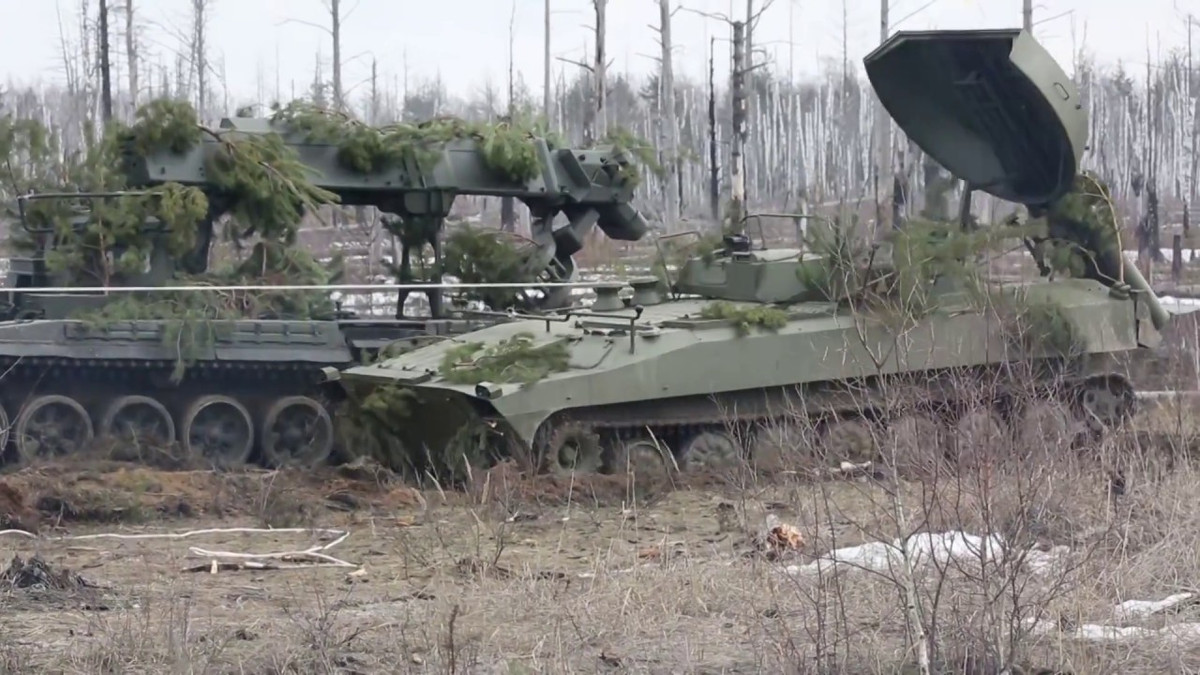 Điều này cho thấy ý định của Quân đội Ukraine muốn thực hiện một bước đột phá theo hướng này, để có thể cắt đứt lãnh thổ của DPR tự xưng khỏi Biển Azov. Thông tin về vấn đề này được xác nhận bởi trang WarGonzo.