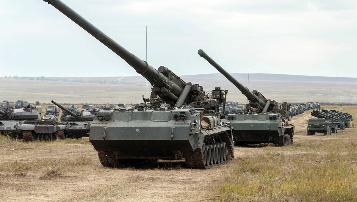 Mục đích của việc triển khai các loại vũ khí tiến công hạng nặng tầm xa của Nga theo hướng này, hiện không được công bố chính thức. Theo các nhà phân tích, điều này là do căng thẳng tiếp tục tăng cao và khả năng xảy ra đụng độ quân sự giữa Nga và Ukraine là rất cao.