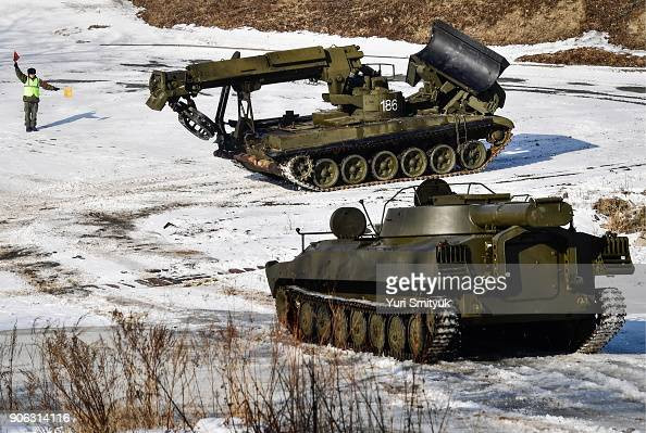 Kênh Telegram dẫn lời từ trang WarGonzo cho biết: “Một đơn vị gồm mười chiếc xe phá bom mìn (quân đội Ukraine gọi chúng là “Urks” hoặc “Gorynych”), cùng với 4 xe Hummer, đã được nhìn thấy giữa Mariupol và Shirokino. 