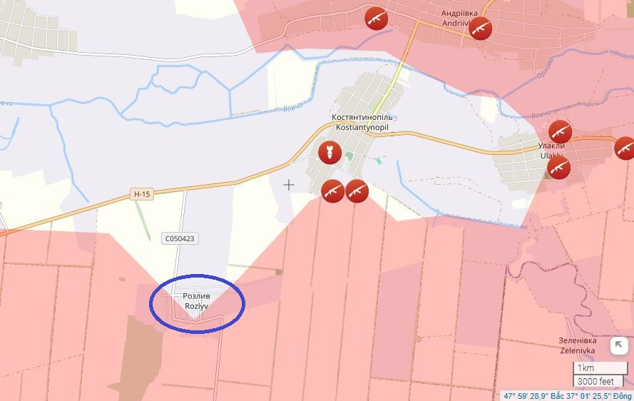 Các đơn vị xung kích của RFAF chiến đấu ở phía tây Kurakhove, đang hành động theo nguyên tắc cắt nhỏ đối phương thành nhiều phần. Phần tiếp theo, trong tương lai cũng sẽ bị cắt đứt, là khu vực Konstantinople, nhưng ít nhất quân Ukraine có thể tạm thời dựa vào ngôi làng Rozliv để chiến đấu “câu giờ”. 