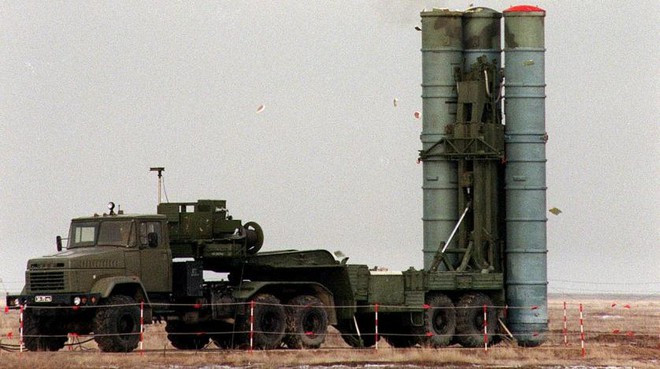 Đồng thời, xét đến khả năng của hệ thống phòng không S-400 của Nga, Nga gần như chắc chắn có thông tin về vị trí của từng UAV TB2 của Ukraine; và những chiếc UAV này chỉ là mục tiêu bắn tập của tên lửa S-400, hoặc là những hệ thống tác chiến điện tử cực mạnh từ Nga. Nguồn ảnh: Pinterest.