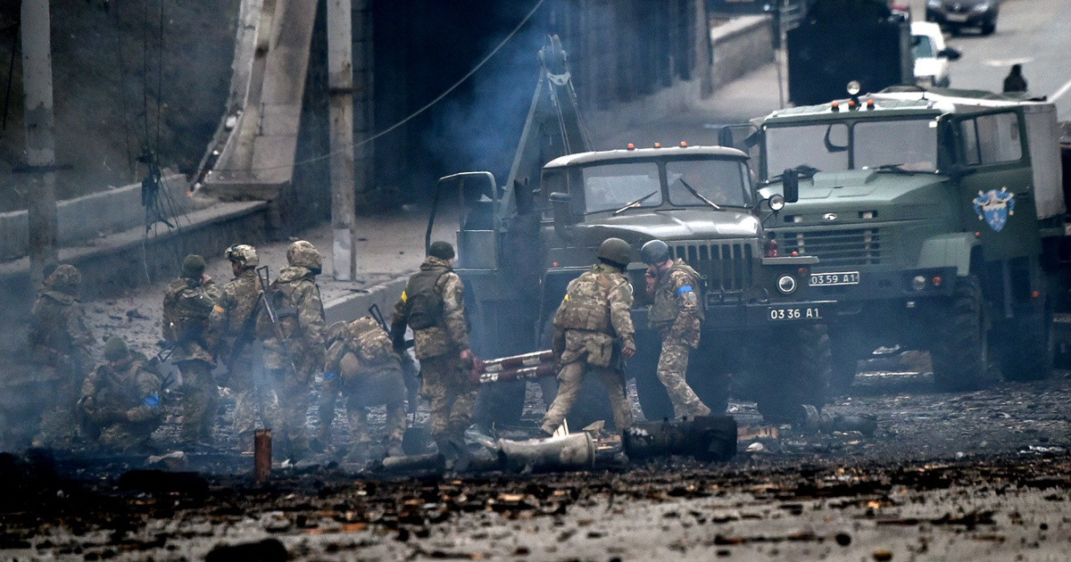 Nếu một số lượng lớn dân thường vẫn ở Kyiv, Nga sẽ khó có thể phát huy hết uy lực vũ khí của họ. Nhưng nếu dân thường được sơ tán một cách cơ bản, đó có thể là một cuộc chiến tổng lực và các loại vũ khí hạng nặng được sử dụng không hạn chế. Đây có lẽ sẽ là cảnh bi thảm nhất ở châu Âu trong thế kỷ 21.