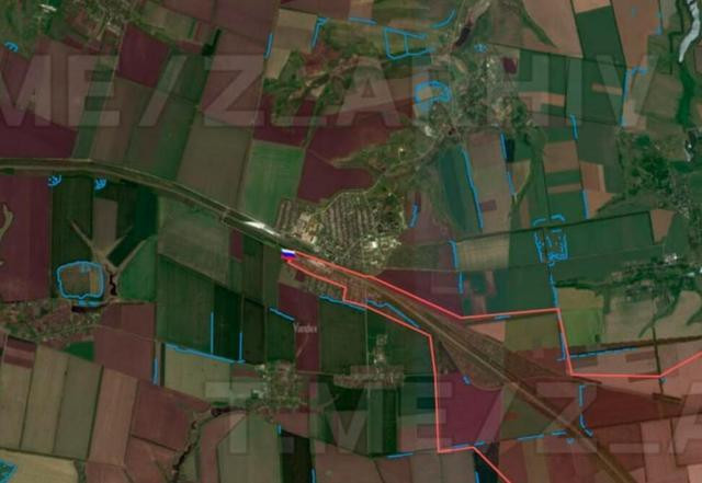 Rõ ràng, Quân đội Nga đang nỗ lực san bằng chiến tuyến Ocheretino-Berdychi-Orlovka, hiện nay chỉ còn làng Novobakhmutivka về cơ bản có thể đe dọa bên sườn của Ocheretino, có lẽ là quân Nga sẽ “giải quyết” trong mấy ngày tới.