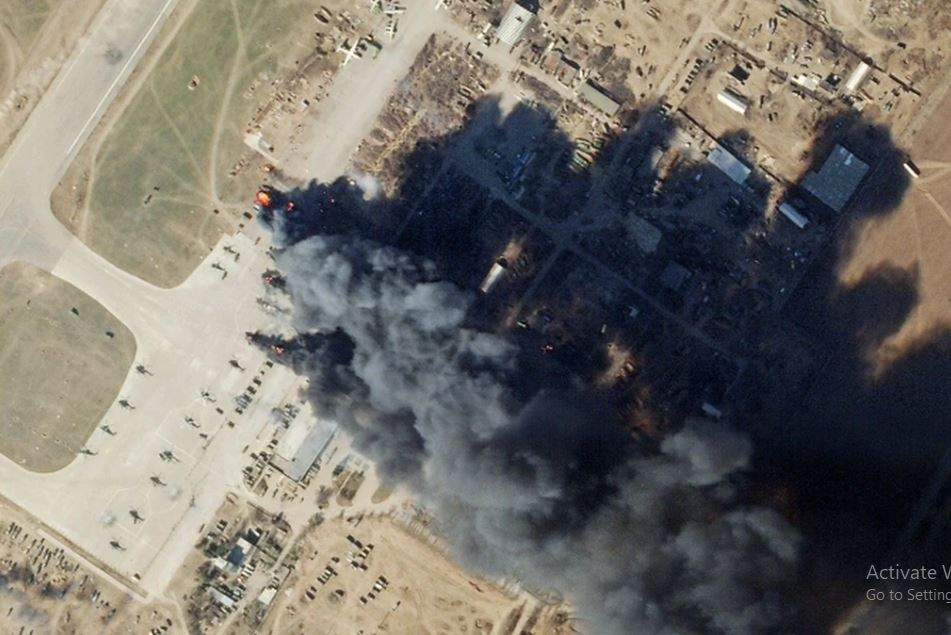 Việc mất tuyến phòng thủ cuối cùng ở Donbass, sự thiệt hại của Lữ đoàn xung kích Azov tinh nhuệ và sự hy sinh của người chỉ huy cao nhất, không chỉ là tổn thất quân sự nặng nề đối với Quân đội Ukraine, mà còn là đòn nặng nề đối với tinh thần và ý chí kháng cự của Ukraine. (Nguồn ảnh: Topwar, Ukrinform, CNN).