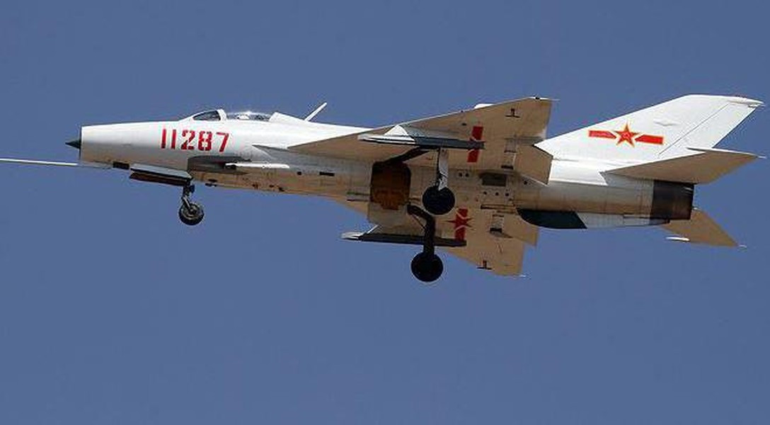 Huyền thoại MiG-21 của Ấn Độ chuẩn bị từ giã bầu trời - Hình 8 Huyen thoai MiG-21 cua An Do chuan bi tu gia bau troi-Hinh-8