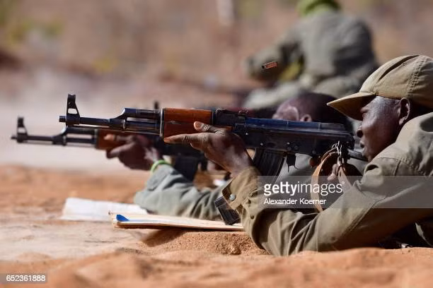 Hiện tại, Trung Quốc vẫn tiếp tục sản xuất súng trường tấn công "nhái" của Liên Xô, bao gồm cả Type-56 và chúng được bán cho quân đội các nước đang phát triển, kể cả thông qua trung gian của phương Tây.