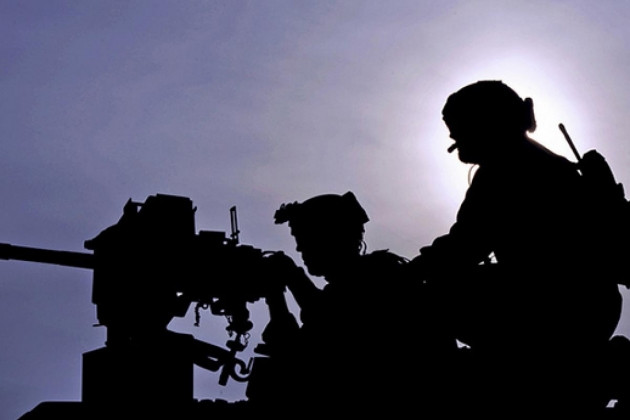 Ông Andy Milburn khẳng định, những người lính đánh thuê đang rút lui khỏi thành phố Bakhmut, nơi họ sát cánh chiến đấu với các đơn vị của Quân đội Ukraine suốt trong thời gian qua và họ sẽ rời khỏi lãnh thổ Ukraine.