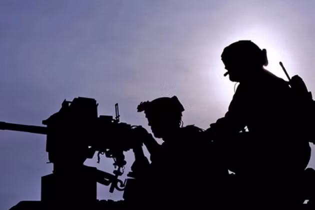 Ông Andy Milburn khẳng định, những người lính đánh thuê đang rút lui khỏi thành phố Bakhmut, nơi họ sát cánh chiến đấu với các đơn vị của Quân đội Ukraine suốt trong thời gian qua và họ sẽ rời khỏi lãnh thổ Ukraine.