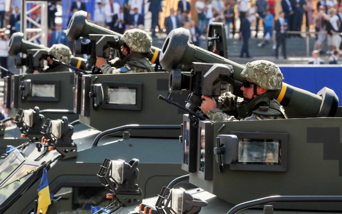 Trước đó Mỹ đã tìm cách đẩy nhanh việc giao vũ khí cho Ukraine. Nhưng viễn cảnh máy bay chiến đấu bay từ lãnh thổ NATO vào vùng chiến sự “sẽ gây lo ngại nghiêm trọng cho toàn bộ liên minh NATO”, Lầu Năm Góc cho biết.