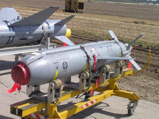 Tên lửa lảng vảng - vũ khí của chiến trường tương lai - Hình 5 Ten lua lang vang - vu khi cua chien truong tuong lai-Hinh-5