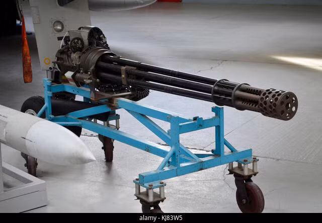 Giống như các loại chiến đấu cơ tàng hình của Mỹ hay Nga, KF-21 cũng được trang bị một pháo tự động nòng xoay 20 mm M61A2 Vulcan, để đảm nhận vai trò tấn công trong không chiến tầm gần hoặc khi bay thấp. Ảnh: Pinterest.