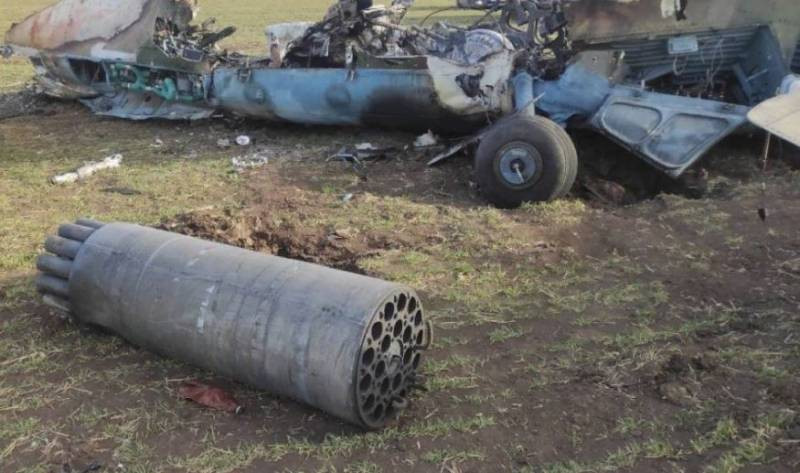 Hãng tin Nga RIA Novosti đưa tin: “Tại Lầu Năm Góc, sau khi thông tin về một trực thăng của Ukraine, bị bắn rơi từ bằng tên lửa Stinger của Mỹ bị quân Nga thu giữ; Lầu Năm góc nói rằng, không thấy những chứng cứ vũ khí Mỹ bàn giao cho quân đội Ukraine, đã nằm trong tay Quân đội Nga”.