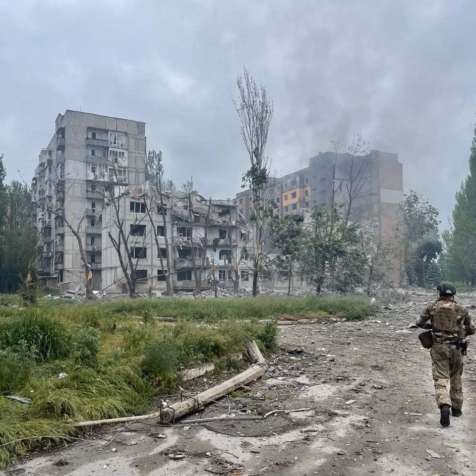 Để có thể vượt qua những công sự kiên cố của quân Ukraine tại Avdiivka, Quân đội Nga đã thực hiện tốt việc trinh sát thực địa, thông qua việc thẩm vấn tù binh, trinh sát bằng UAV, giám sát điện tử và các phương tiện khác. Do vậy các vị trí phòng ngự kiên cố đã được xác định.