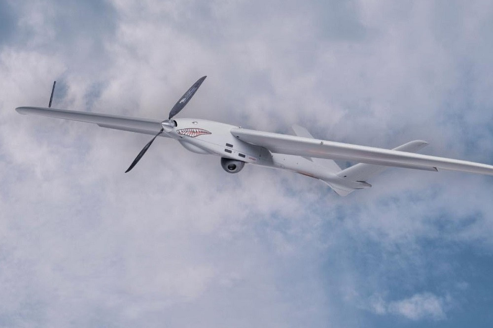 Đối với UAV, khó khăn trong việc đánh chặn chúng là do chúng có kích thước nhỏ, bay chậm, có thể điều khiển được, nên quỹ đạo bay thay đổi và số lượng rất lớn. Một mặt, khả năng phát hiện các mục tiêu trên không cỡ nhỏ tương đối khó, mà phòng không muốn bắn trúng thì trước tiên phải nhìn thấy nó.