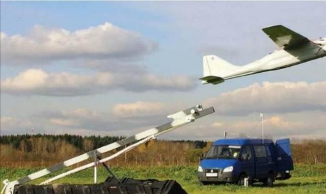 Không còn nghi ngờ gì nữa, Ukraine hiện đang rơi vào tình thế khó khăn. Trước tình hình đó, Ukraine đã tăng cường tấn công Nga với mục đích gây khó khăn cho Nga, từ đó kìm hãm Nga và hy vọng tiếp tục giành được sự ủng hộ từ Mỹ và phương Tây.