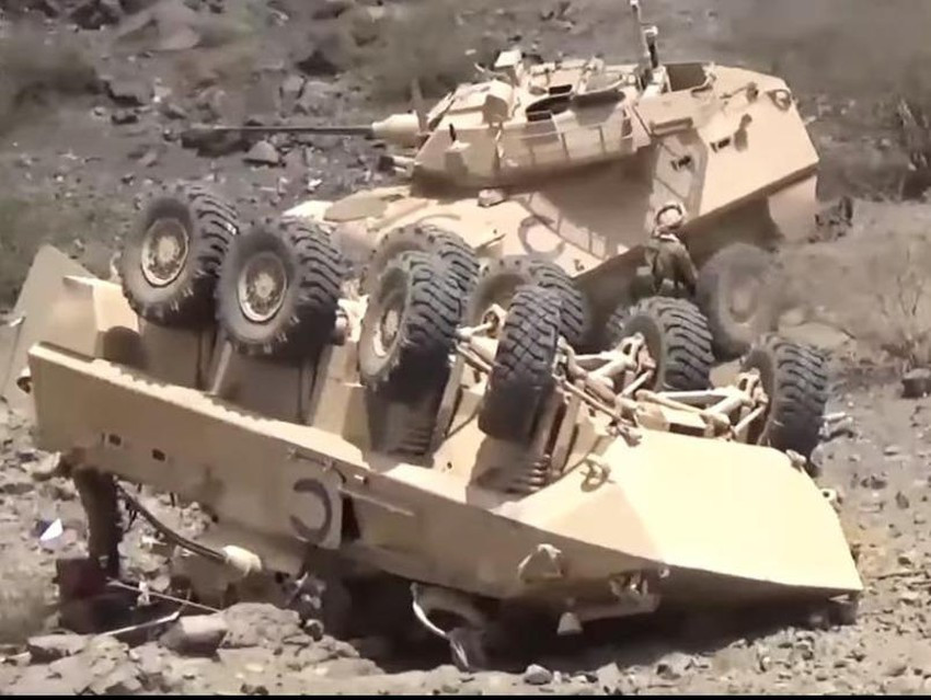 Mặc dù trong trường hợp chênh lệch về sức mạnh trang bị như vậy, quân đội Ả Rập Xê Út không tạo được ưu thế áp đảo hoàn toàn ở Yemen với lực lượng vũ trang Houthis. Thậm chí quân Ả Rập Xê Út còn bị đánh tan tác và nhiều xe tăng M1A2SA Abrams bị bắt và phá hủy.