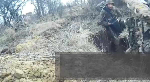 Tuy nhiên người Nga có thể tránh cái bẫy thương vong này, bằng cách sử dụng lực lượng dân quân Donbass, cầm chân lực lượng chủ lực của Ukraine ở mặt trận này (hiện phần lớn Quân đội Ukraine tập trung trên hướng này), và không nhất thiết phải tiến qua ngả Donbass. 