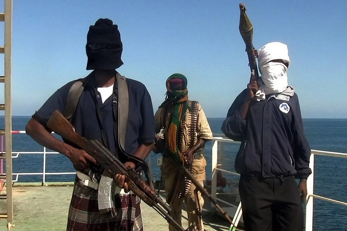 Khi đã xác định chính xác toàn đội thủy thủ đoàn đang ẩn nấp ở nơi an toàn, tính mạng và sức khỏe không hề bị uy hiếp, đội giải cứu đã lập tức hành động. Hoạt động chống lại những kẻ cướp biển được đăng tải sau đó qua một đoạn video trên Internet, bởi một người dùng có biệt danh “Andreich”, người đang phục vụ trên một trong những tàu chiến của Hải quân Nga.