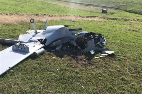 Nhưng qua hơn một tháng tham chiến, hiện số UAV TB2 của Quân đội Ukraine chỉ còn đúng… 1 chiếc và hoàn toàn không thể đe dọa lực lượng mặt đất của Quân đội Nga. 