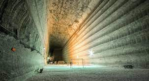 Theo thông tin để lại, nhằm thực hiện chiến lược phòng thủ nếu Thế chiến III nổ ra, đề phòng quân đội Mỹ và đồng minh đổ bộ lên Biển Đen để chiếm Donbass và đe dọa thành phố Kharkov. Khi Liên Xô xây dựng các khu dân cư và khu nhà máy ở Donbass, họ đều nhắc đến kinh nghiệm chiến đấu trên đường phố Stalingrad từ thời chiến tranh thế giới thứ II.