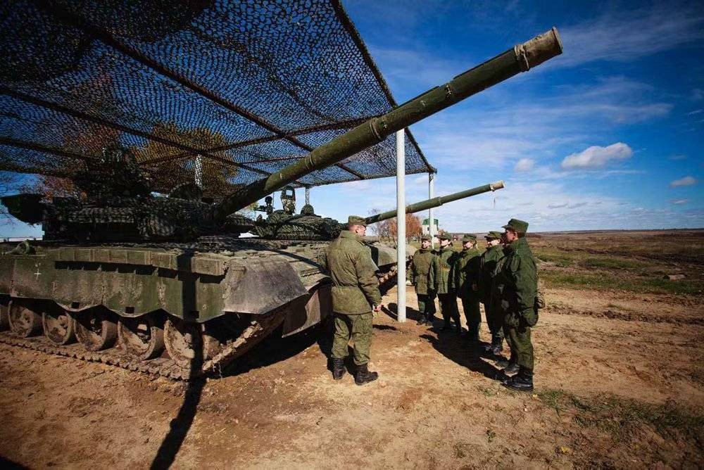 Nhưng ngược lại, cuộc xung đột giữa Nga và Ukraine sẽ không kết thúc trong thời gian ngắn, và nó cần tiếp tục đồng hành với cuộc chơi này, cho đến khi vấn đề được giải quyết. Nhất là trong bối cảnh cả Nga và Ukraine, đều tự nhận mình đang có "lợi thế" trên chiến trường. Và thực tế, tuỳ từng góc nhìn, có thể thấy cả Nga và Ukraine đều thực sự đang có lợi thế.